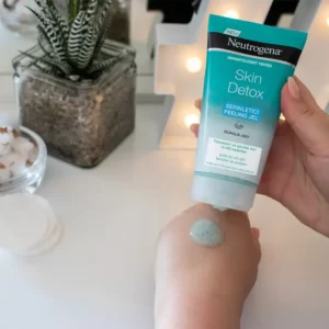 اسکراب خنک کننده پوست نوتروژینا حجم 150 میل