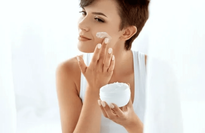 استفاده از کرم صورت