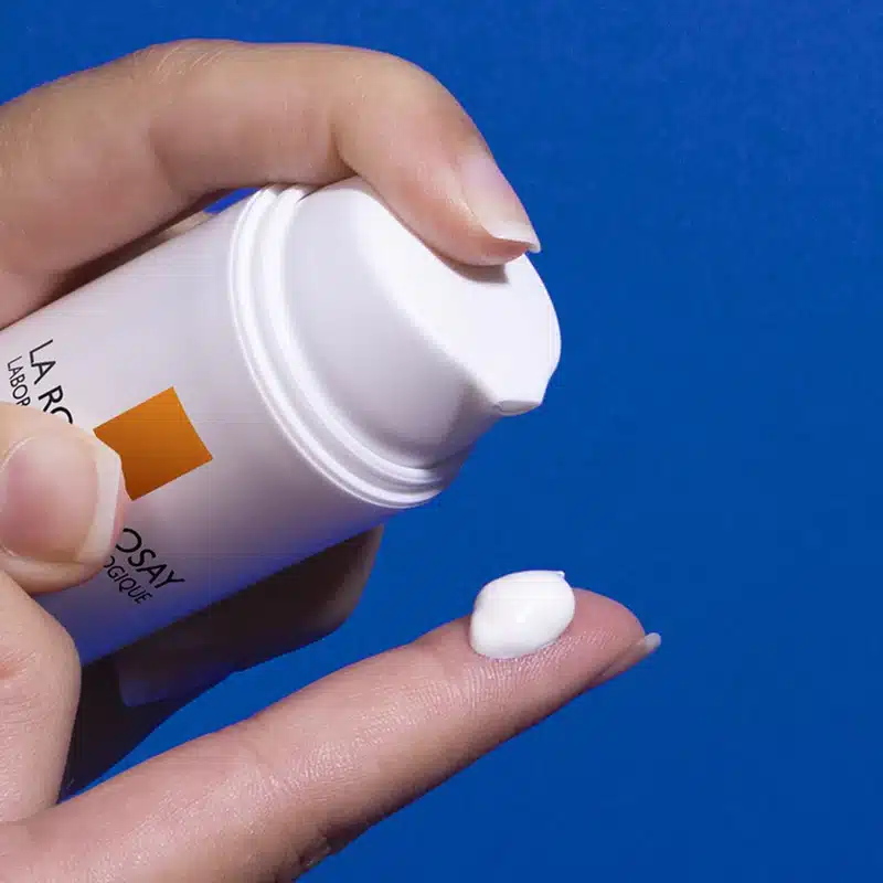 La Roche Posay Anthelios Age Correct SPF50 50ml NoTeinted LD 000 3337875761031 StillLife Texture Zoom