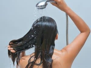 شامپو ترزمه TRESEMME مناسب موهای خشک حجم 828 میل