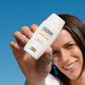 ضدآفتاب ایزدین Isdin مدل Active Unify