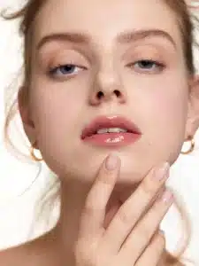 لیپ گلس شیگلم مدل Power Bouquet رنگ Freesia