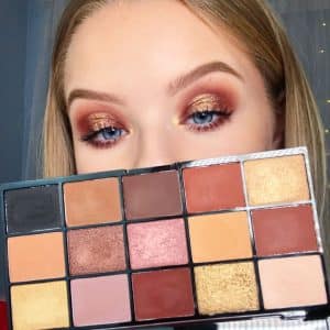 پالت سایه 15 رنگ رولوشن Revolution مدل ولوت رز