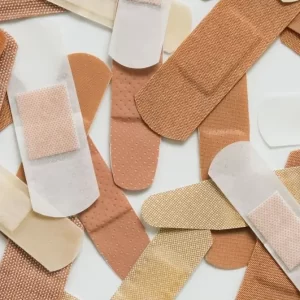 چسب زخم بندوف