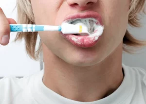 خمیر دندان سنسوداین Sensodyne مدل Extra Fresh حجم 100 میل