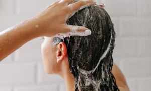 نرم کننده مو ترزمه Tresemme حاوی روغن نارگیل و آلوئه ورا