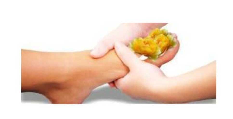 اسپری ضد تعریق و خوشبوکننده داخل کفش, جوراب و پا دوال Doal